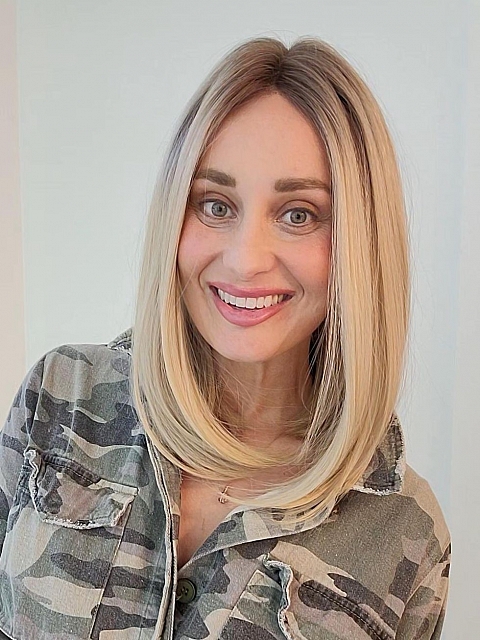 Chic Blonde Ombre Shoulder Length Straight Synthetic Lace Part Wig GLP004