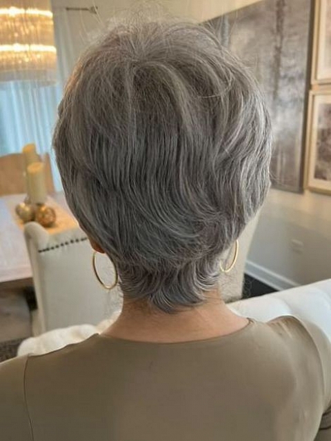 Perfect Pure Silver White and Pearl Platinum Blonde Blend short  cut with layers Synthetic Wig (Basic Cap) GBC012