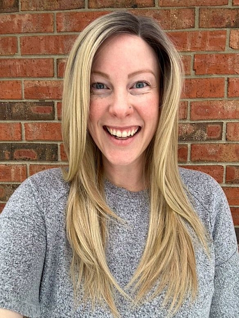 Trendy blonde ombre with gold highlights Straight  with side bangs Synthetic Lace Part Wig GLP008