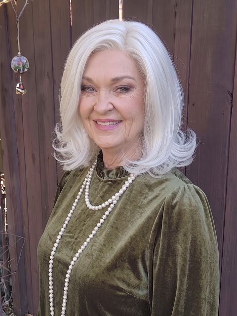 Glamvigor Hybrillia Blend Human Hair Iced Oyster Gray mid-length with light waves Lace Part Wig GLP046