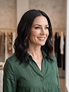 Glamvigor Hybrillia Blend Human Hair  black shoulder-length wavy PRE-CUT Lace Part Wig GLP080