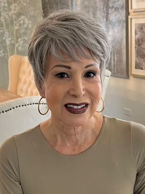 Perfect Pure Silver White and Pearl Platinum Blonde Blend short  cut with layers Synthetic Wig (Basic Cap) GBC012