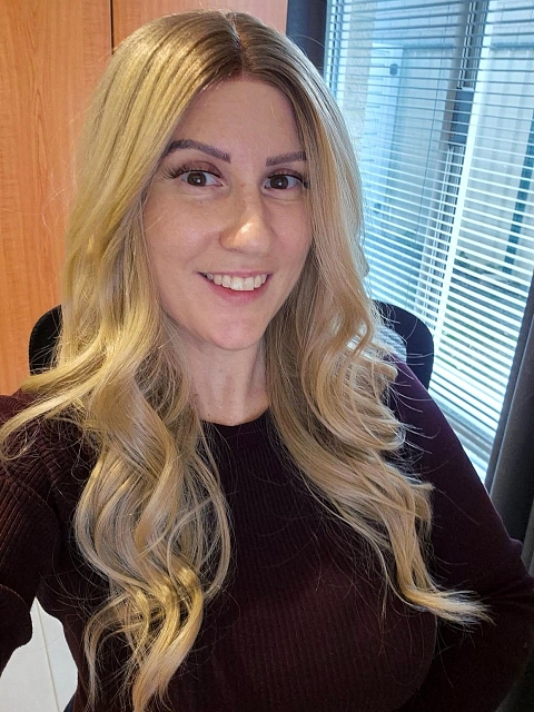 Glamvigor Hybrillia™ Blend Human Hair Exquisite Dark Honey Blonde ombre long layered wavy Lace Part Wig GLP021