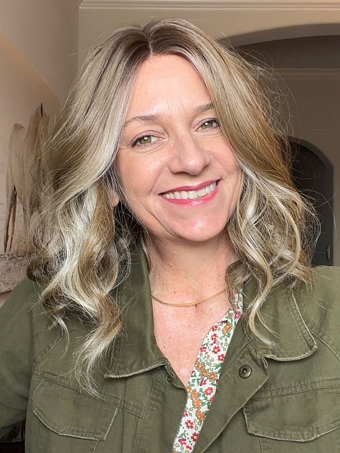 Glamvigor Hybrillia Blend Human Hair Medium Brown base with Light Golden Blonde highlights loose beach wavy  Lace Part  wig glp041