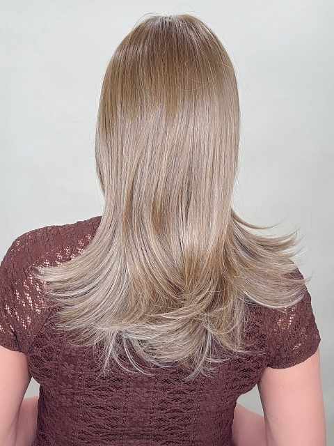 Light Ash Blonde Blended with Cool Platinum Blonde with side-sweeping  fringe synthetic wig glp035