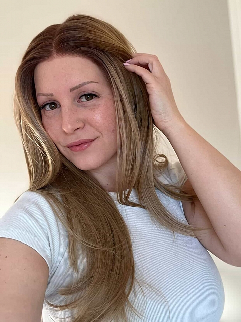 Glamvigor Hybrillia™ Blend Human Hair Dazzling Honey Blonde ombre lengthy textured layered fall to mid-back  Lace Part Wig GLP028