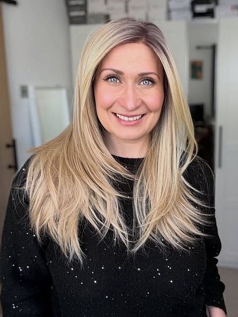 Glamvigor Hybrillia™ Blend Human Hair Trendy blonde ombre with gold highlights Straight  with side bangs Lace Part Wig GLP008