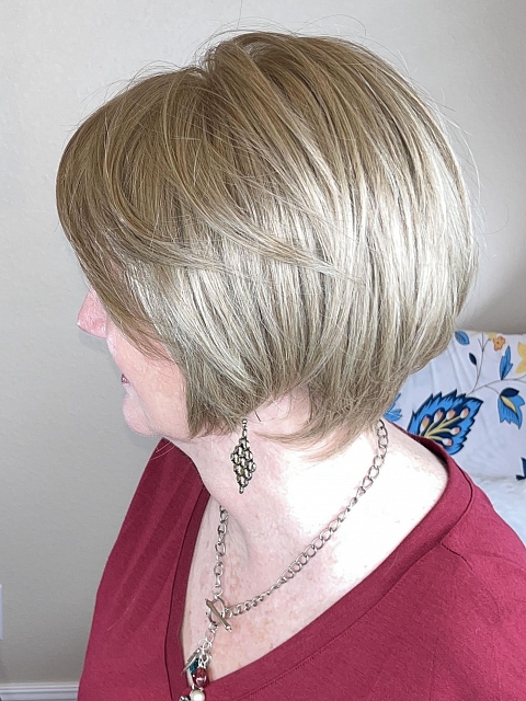 Fabulous  edgy Light Ash Blonde short  bob Synthetic Mono TOP Wig GMT006