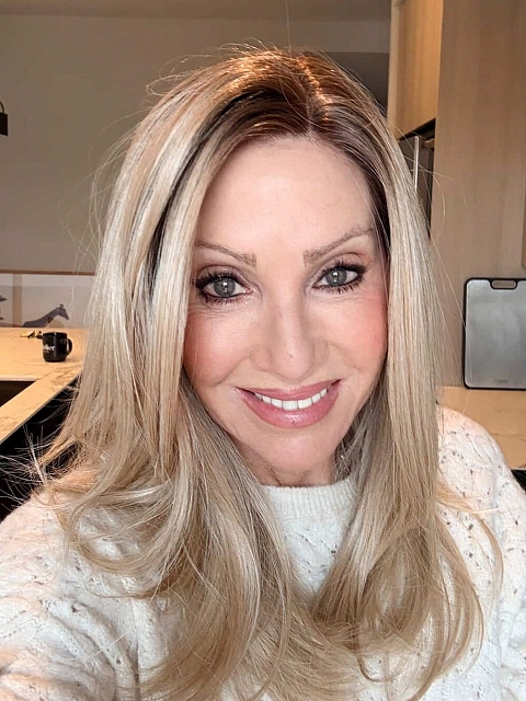 Glamvigor Hybrillia Blend Human Hair Pretty Blonde Ombre Medium layered Straight Lace Part Wig GLP007