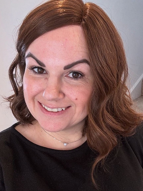 Avant-garde Warm Brown waved layered bob Synthetic Lace Part Wig GLP025