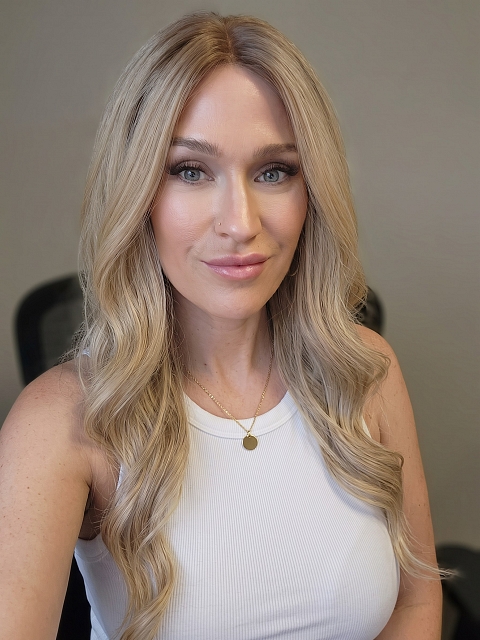 Glamvigor Hybrillia™ Blend Human Hair Exquisite Dark Honey Blonde ombre long layered wavy Lace Part Wig GLP021