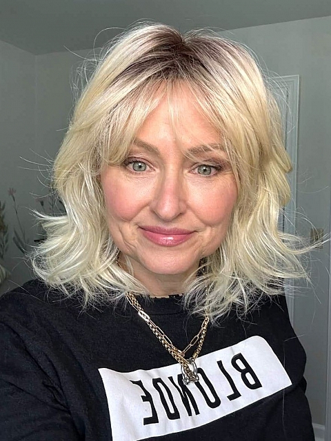 Glamvigor Hybrillia™ Blend Human Hair blonde ombre shoulder-length style with textured waves and a wispy fringe Lace wig GLP069